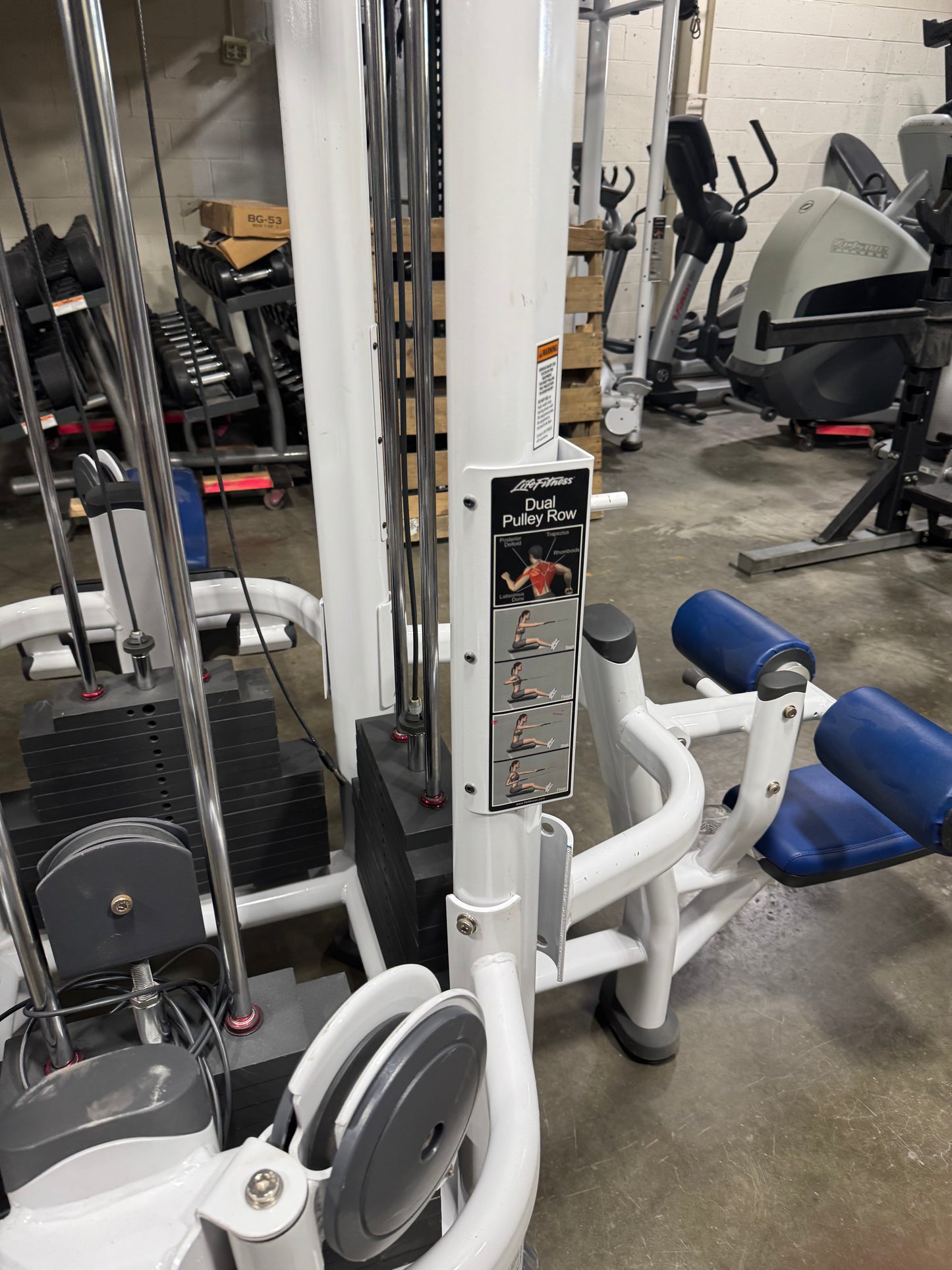 Life Fitness MJ4 Lat Pulldown/Dual Pulley Lat Pulldown/Low Row/Dual Pulley Low Row