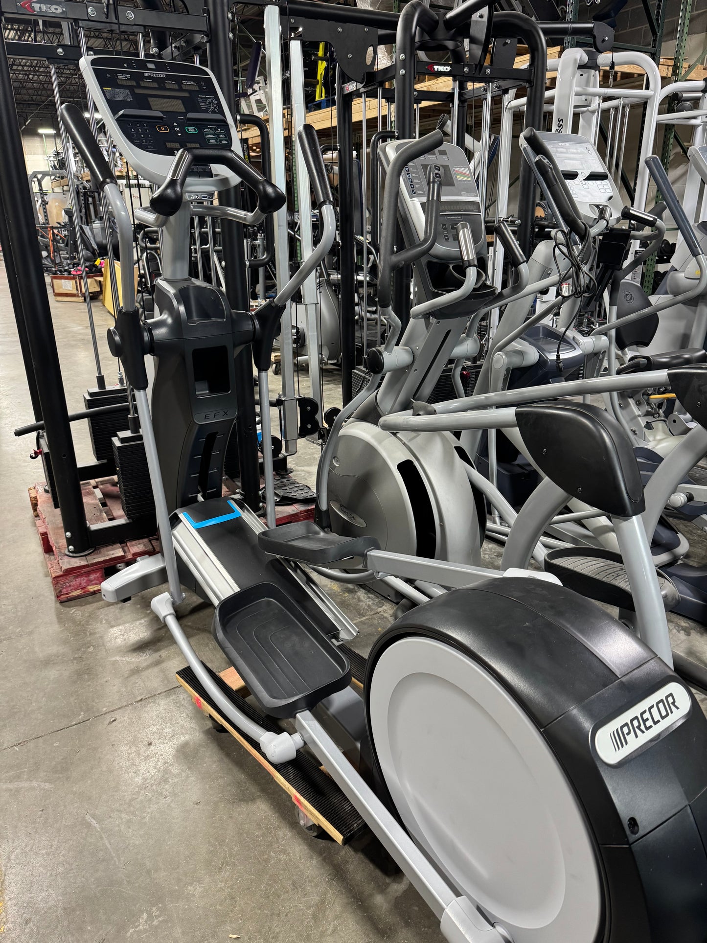 Precor EFX 635i Elliptical