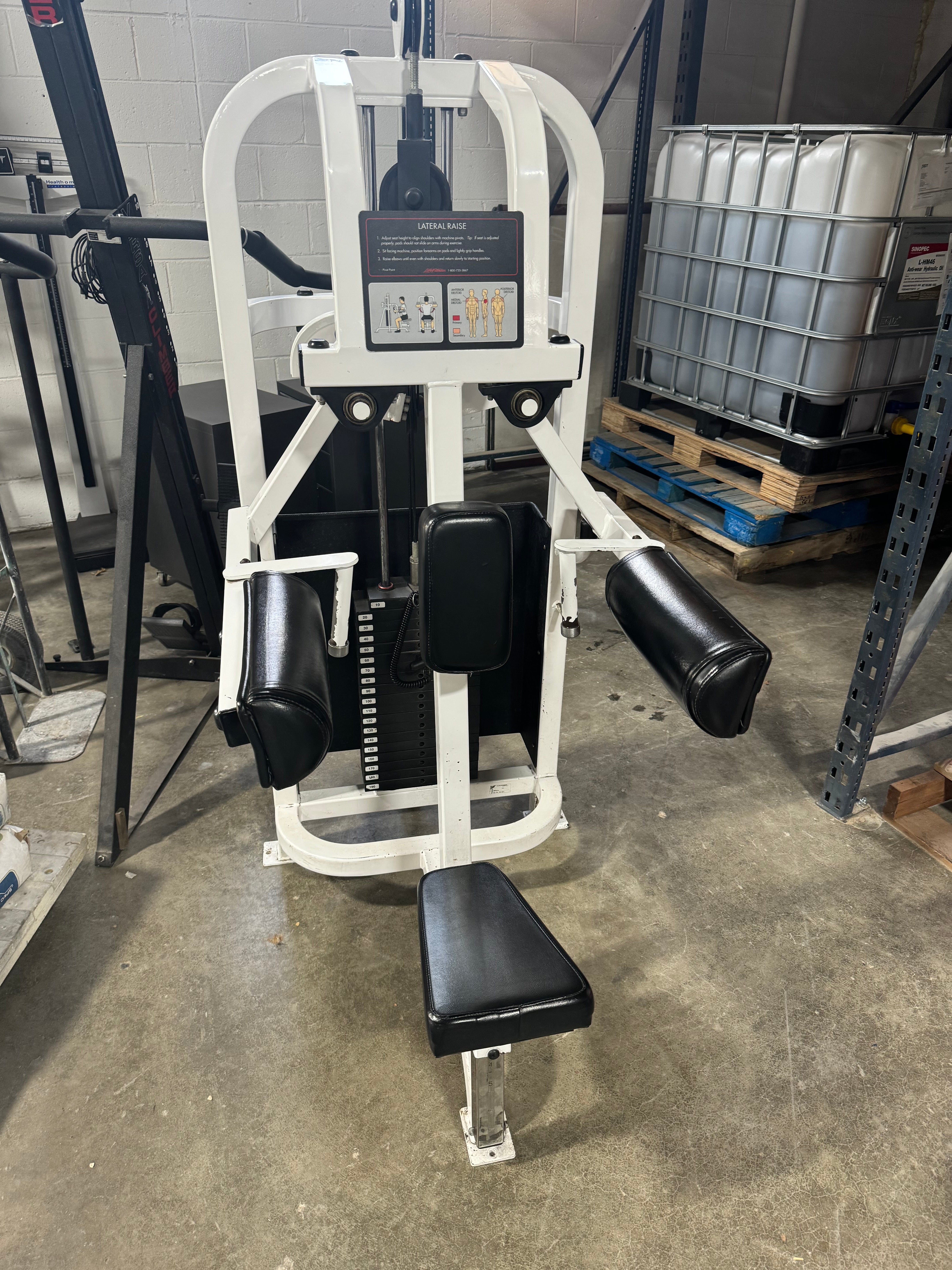 Life Fitness Lateral Raise – Midwest Used Fitness Equipment
