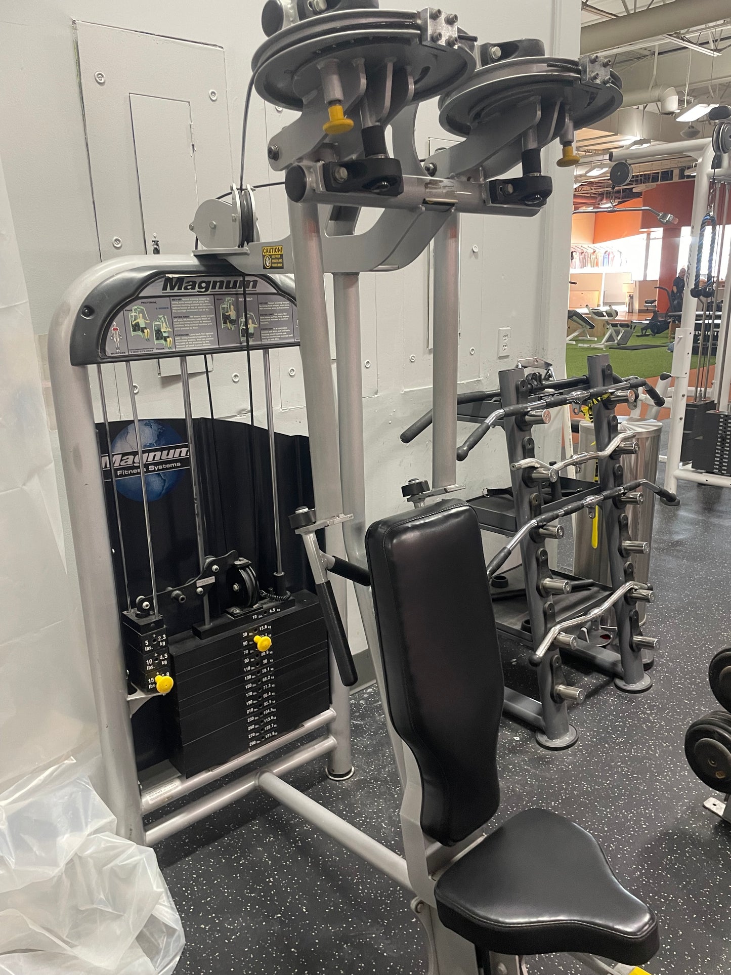 Magnum Pec Deck Rear Delt