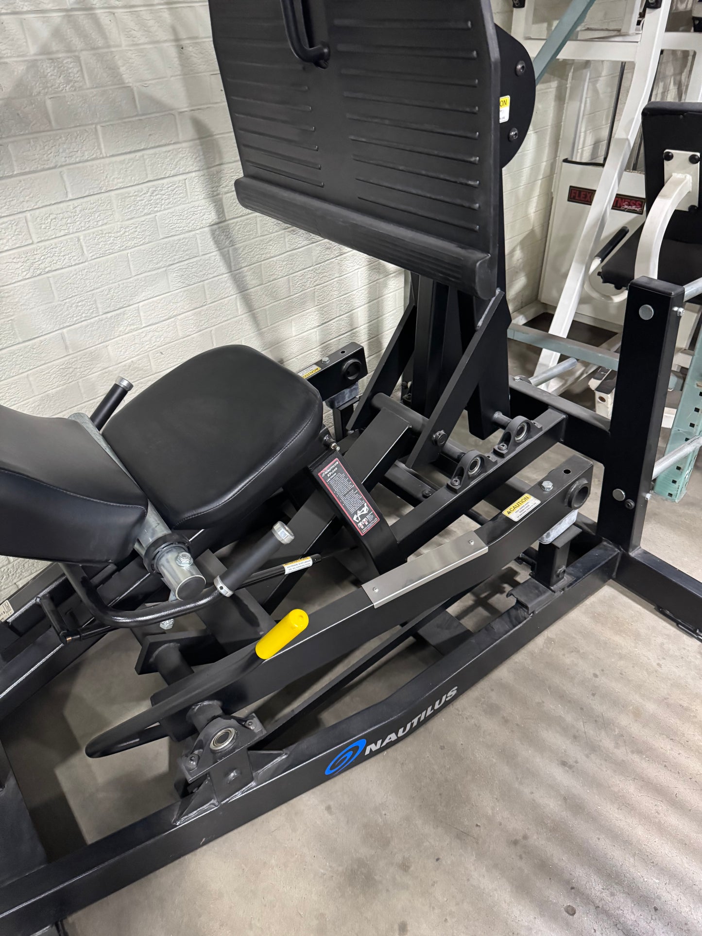 Nautilus Leverage Seated Leg Press Plate Loaded P3LP DEMO CONDITION!