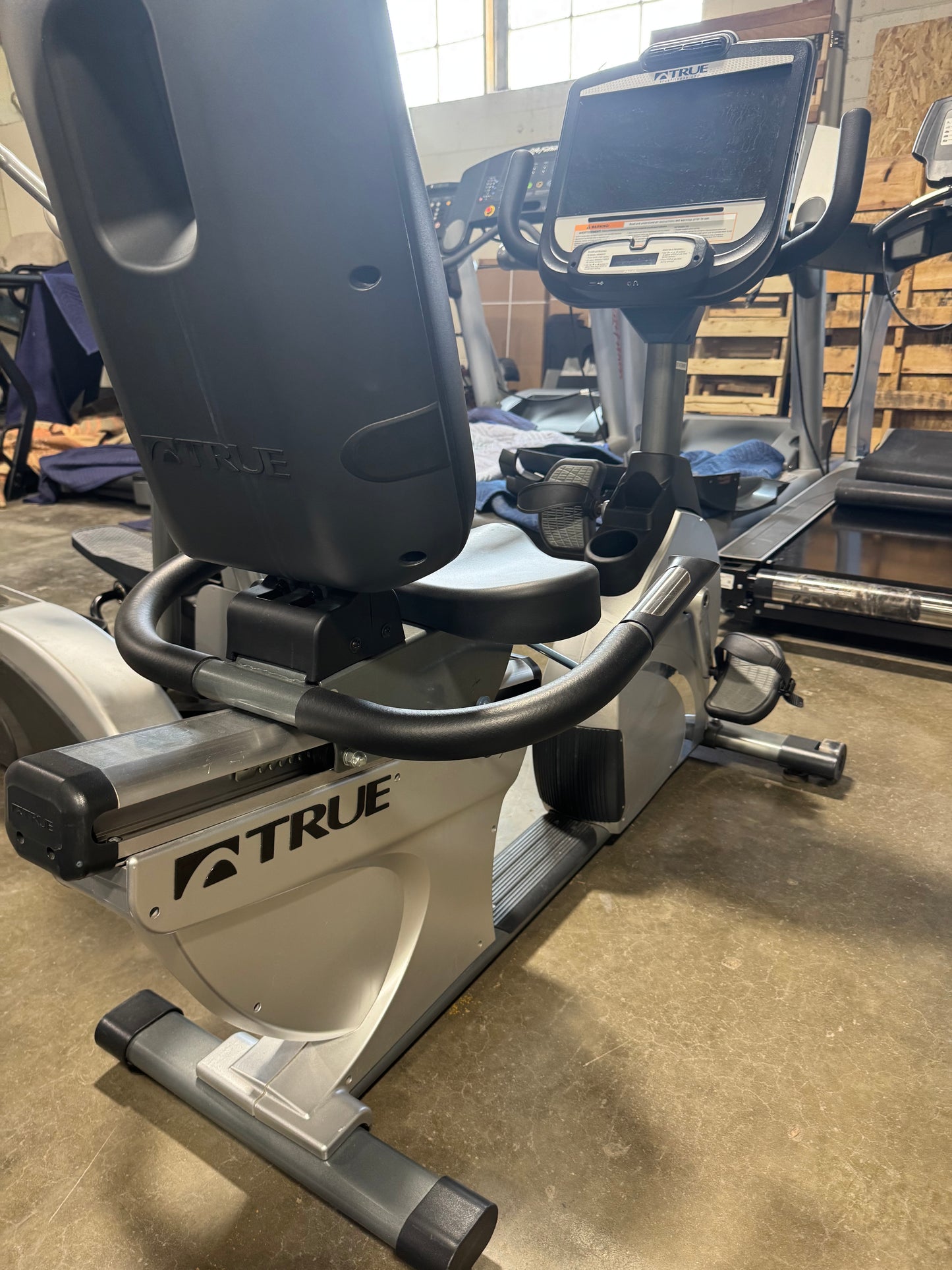 True CS900 Recumbent Bike