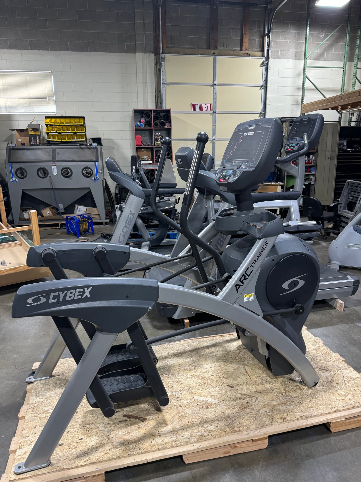 Cybex Arc Trainer 625AT Total Body