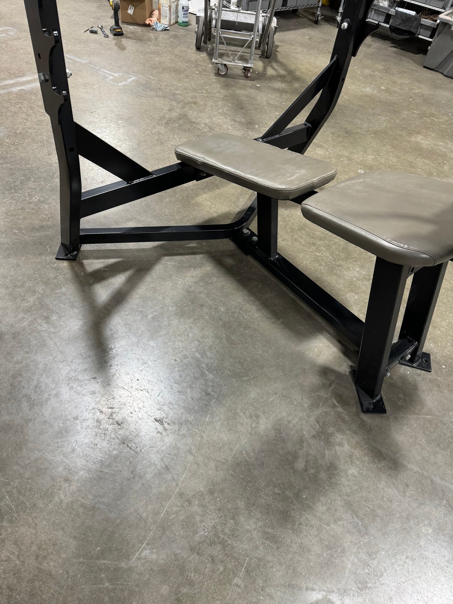 Hammer Strength Olympic Decline Bench Press