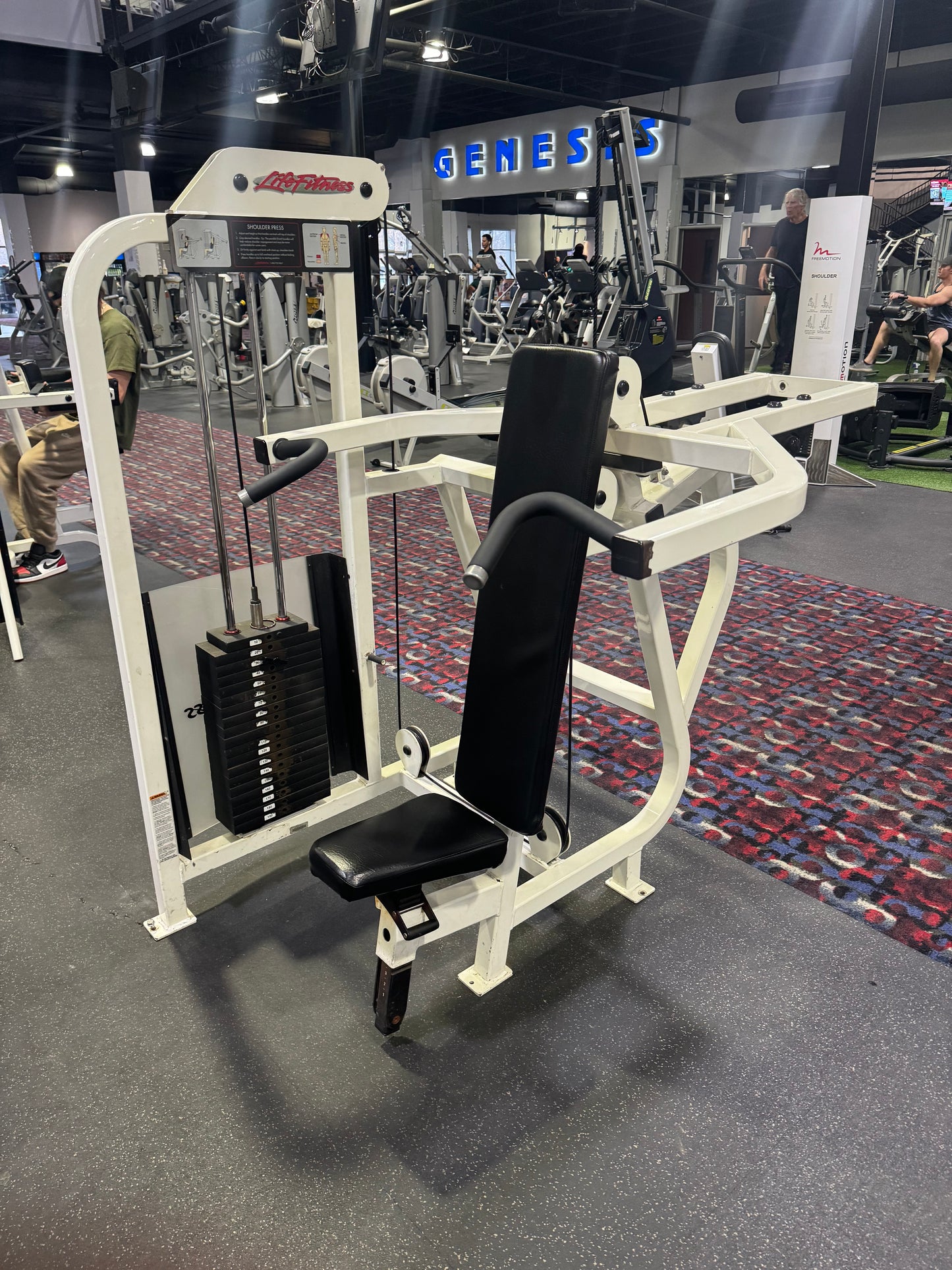 Life Fitness Pro Shoulder Press