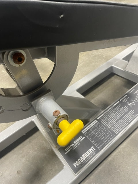 Paramount Total Chest Plate Loaded flat and incline bench FW8700