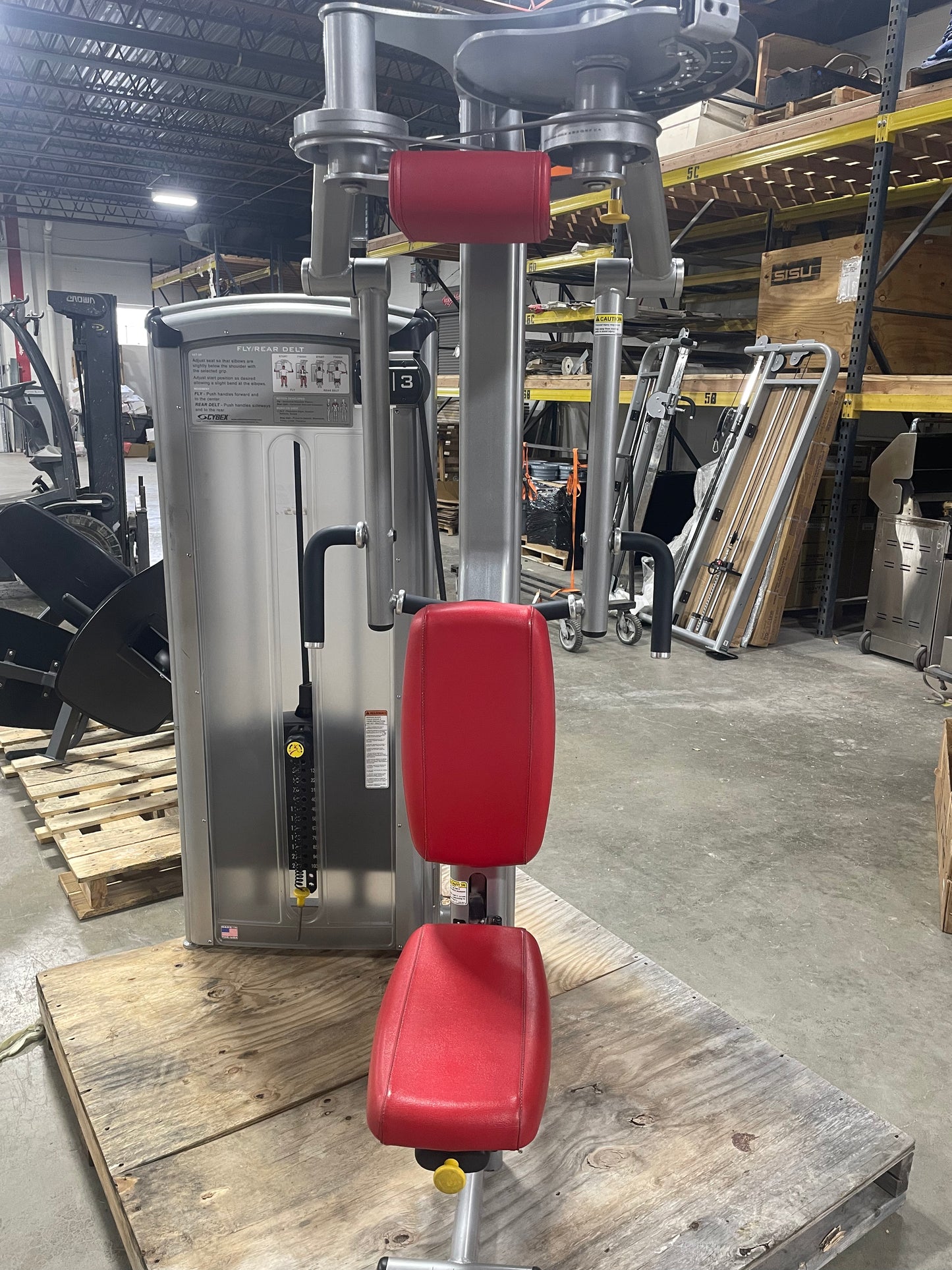 Cybex VR3 Pec Fly Rear Delt