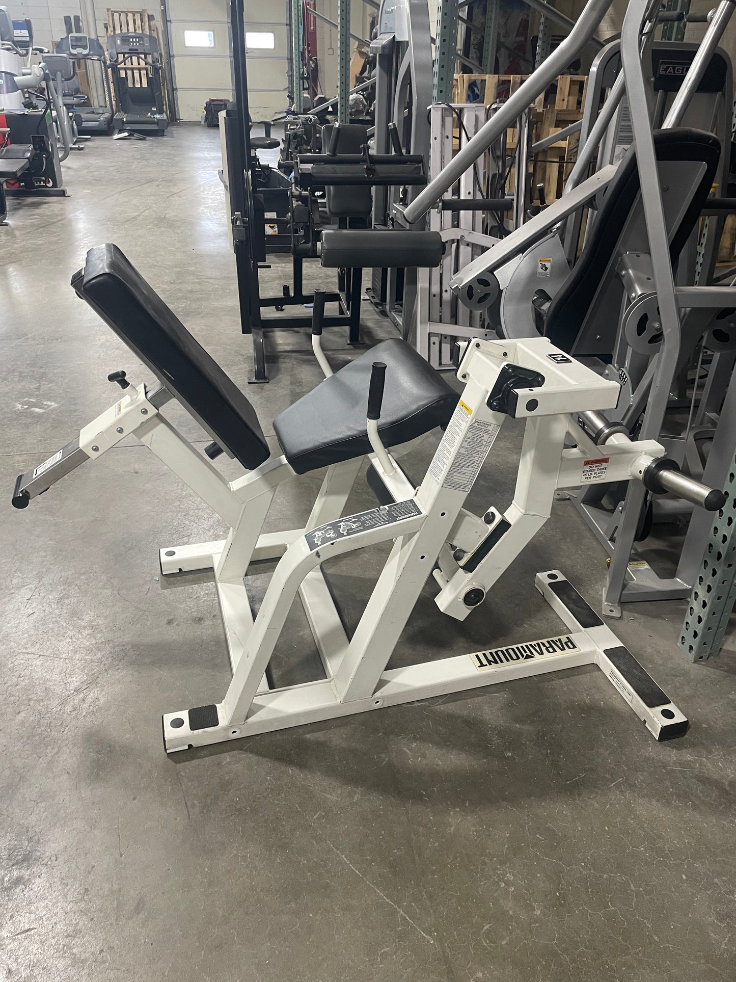 Paramount Leg Extension FW-100