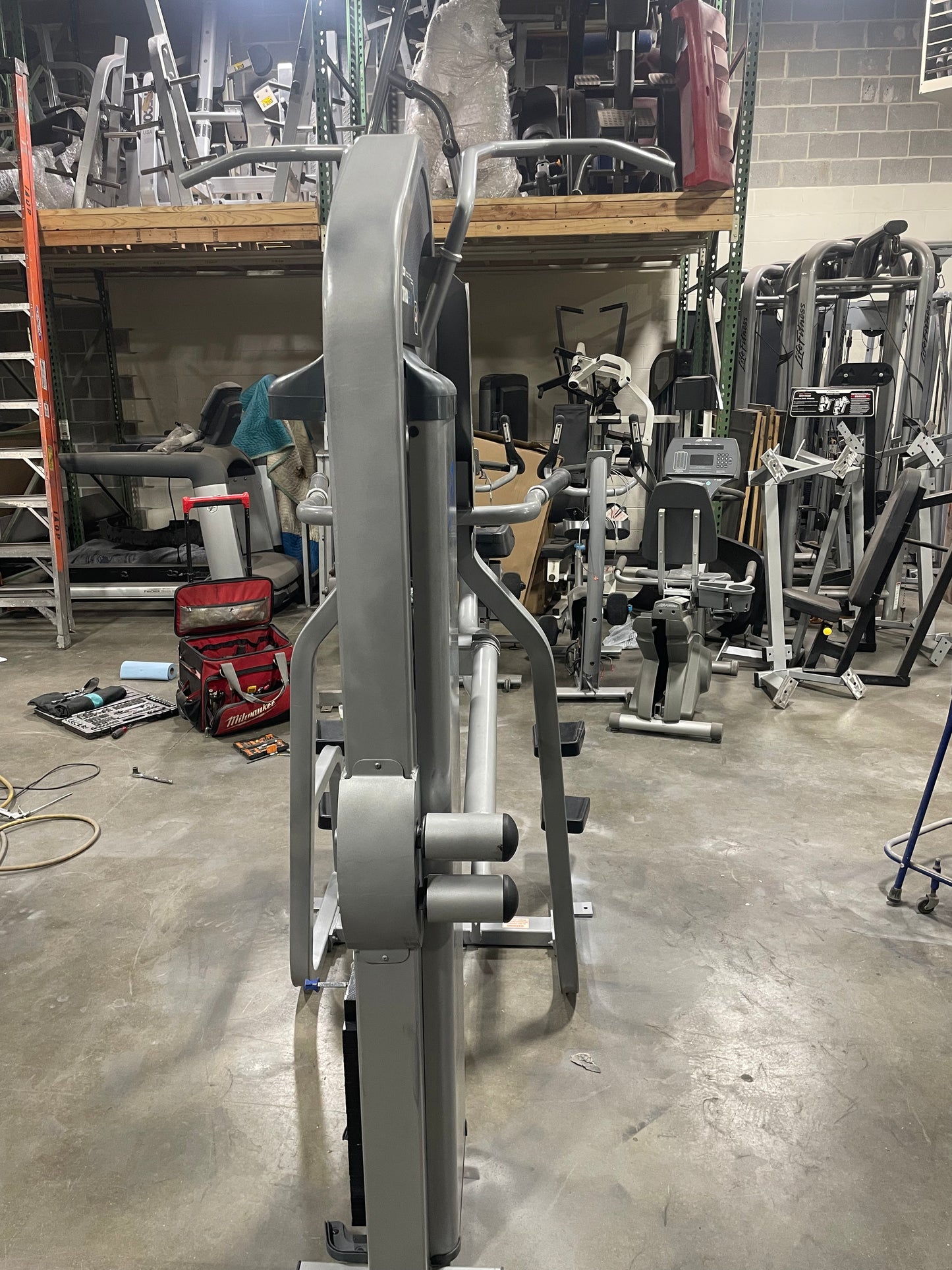 Nautilus Evo Graviton Assisted Chin Dip