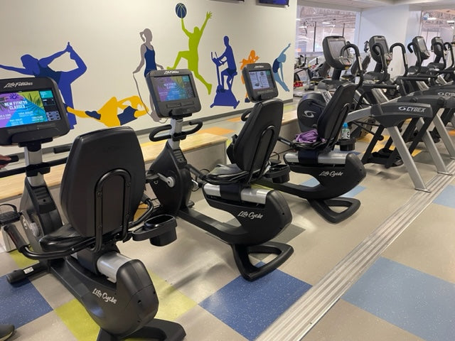 Life Fitness Discover Series SE3 Cardio Package w/ Cybex Arc Trainers