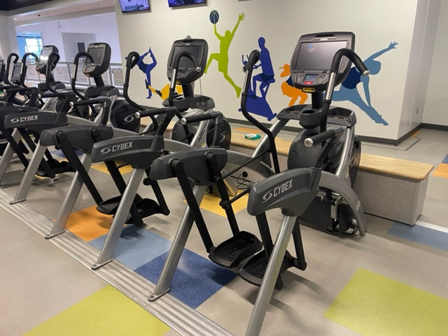Life Fitness Discover Series SE3 Cardio Package w/ Cybex Arc Trainers