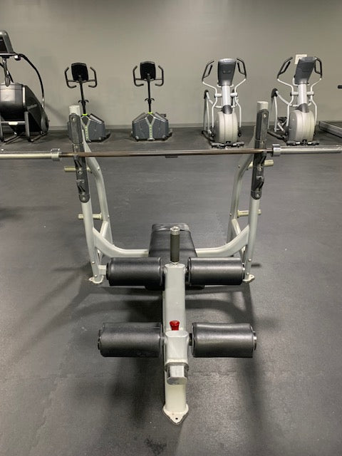 Muscle D Olympic Decline Bench Press