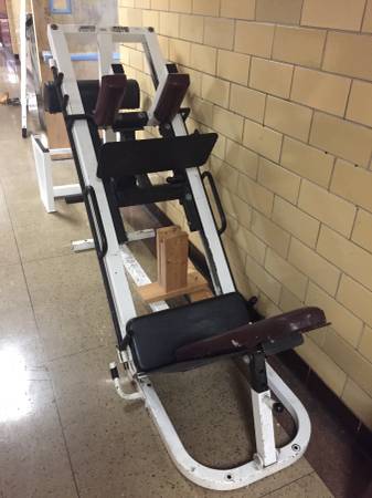 Parabody Leg Press/Hack Squat