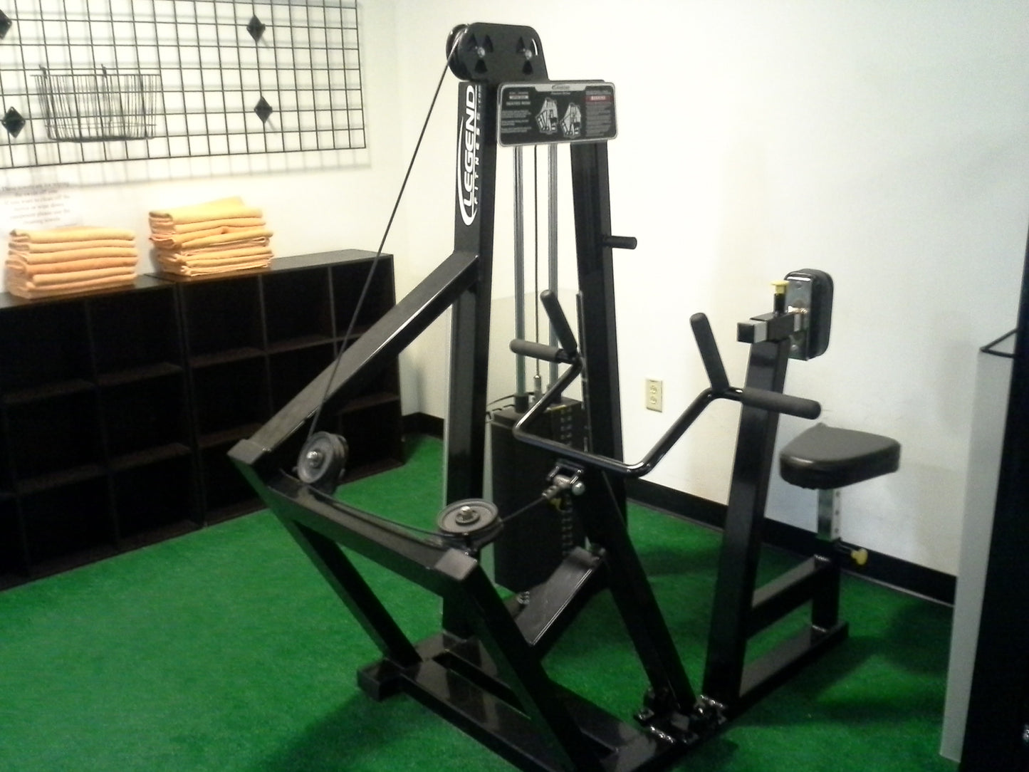 Legend Fitness Vertical Row Selectorized Machine