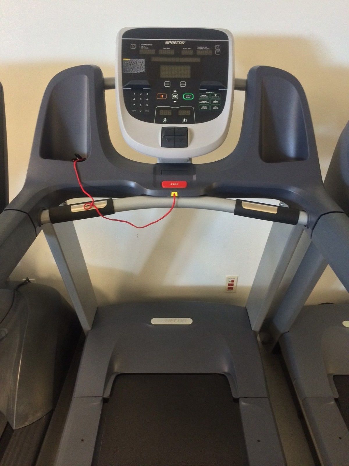 Precor 885i TRM P30 Treadmill
