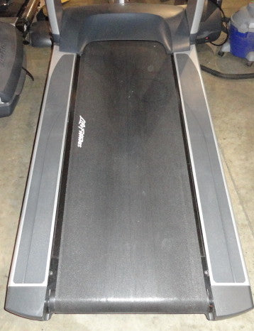 Life Fitness 95T Achieve Treadmill
