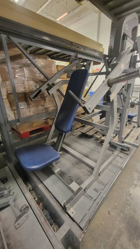 Hammer Strength Iso Lateral Super Incline Press
