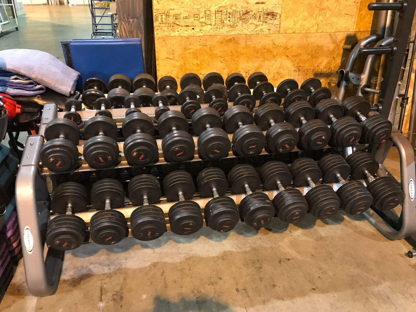 5-100lbs Urethane Pro Style Dumbbell w/ 2 tier rack