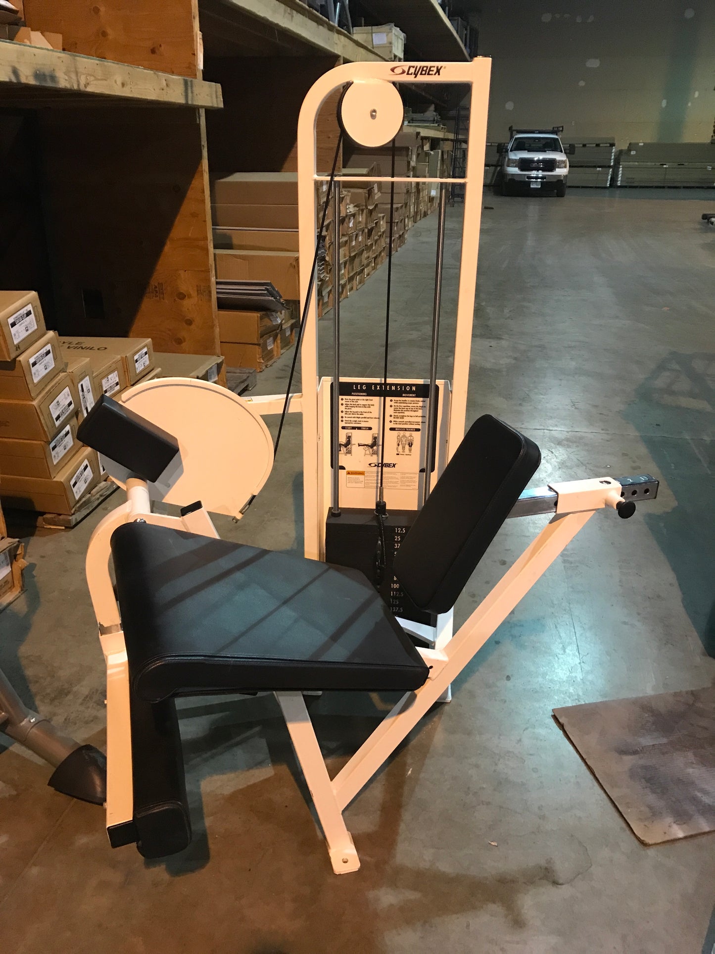 Cybex w/ Life Fitness 3 piece selectorized circuit