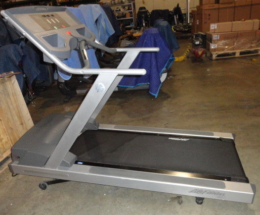 Life Fitness 90T Treadmill