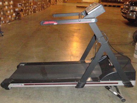 Life Fitness 9100 Treadmill