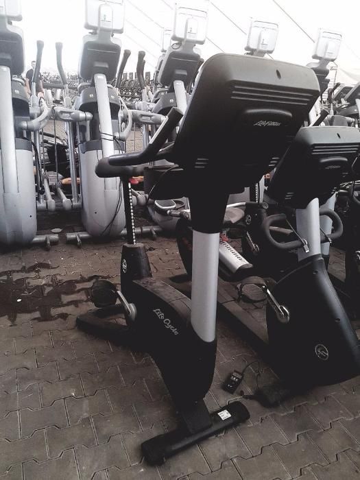 Life Fitness 95C Si Discover Upright Bike