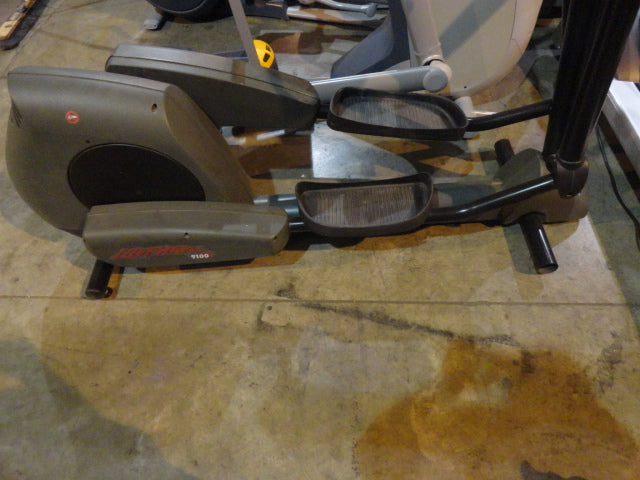 Life Fitness CT9100HR Elliptical