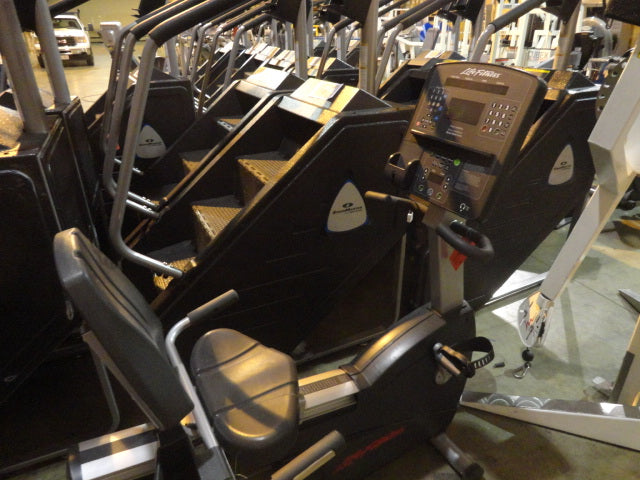 Life Fitness Integrity Series Recumbent Bike