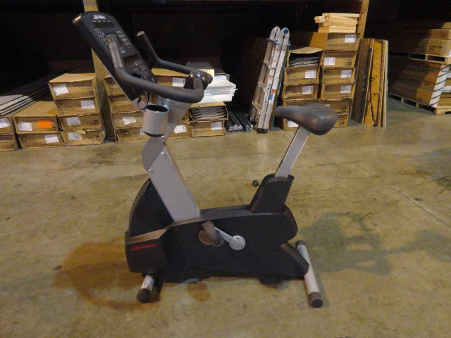 Life Fitness Integrity Series Upright Bike