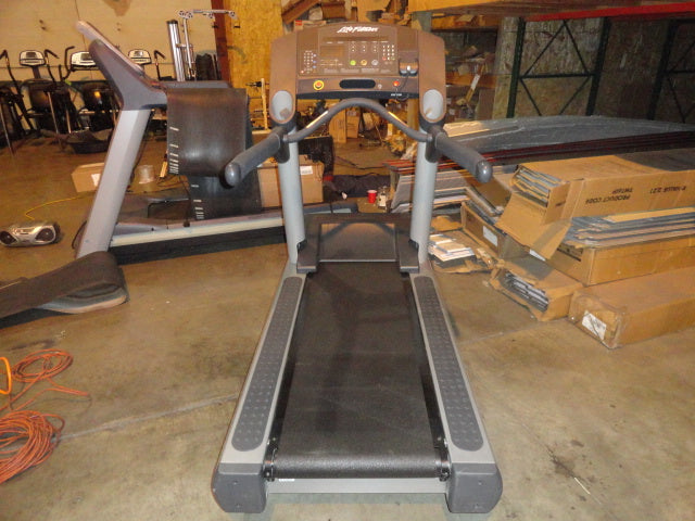 Life Fitness Integrity Treadmill