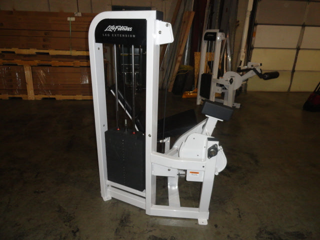 Life Fitness Pro 2 SE Seated Leg Extension