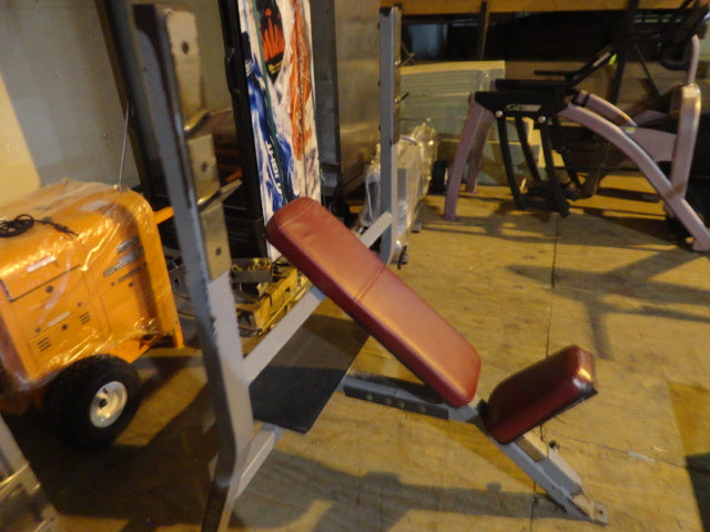 Maxicam Olympic Incline Bench Press