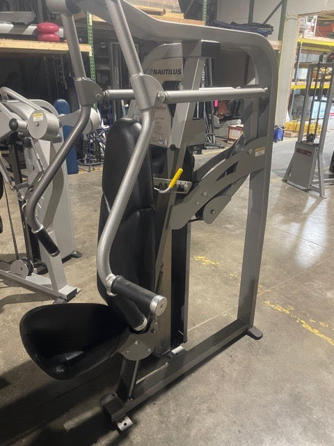 Nautilus Nitro Plus Vertical Chest Press