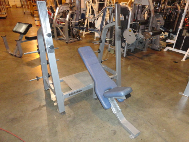 Nautilus Nitro Olympic Incline Bench Press