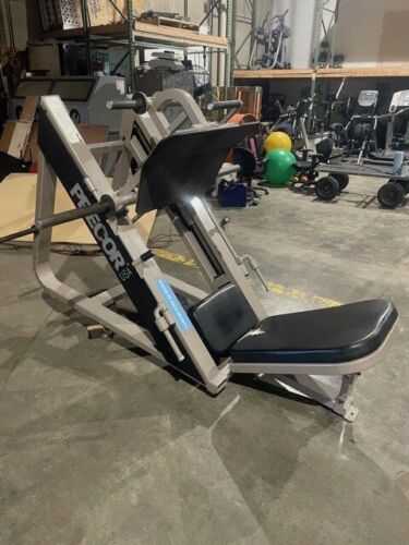 Precor Icarian Linear Leg Press 45 degree