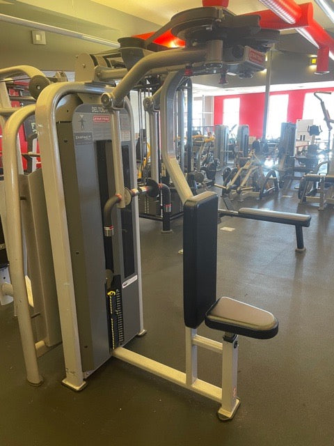 Star Trac Pec Deck/Rear Delt Impact Series