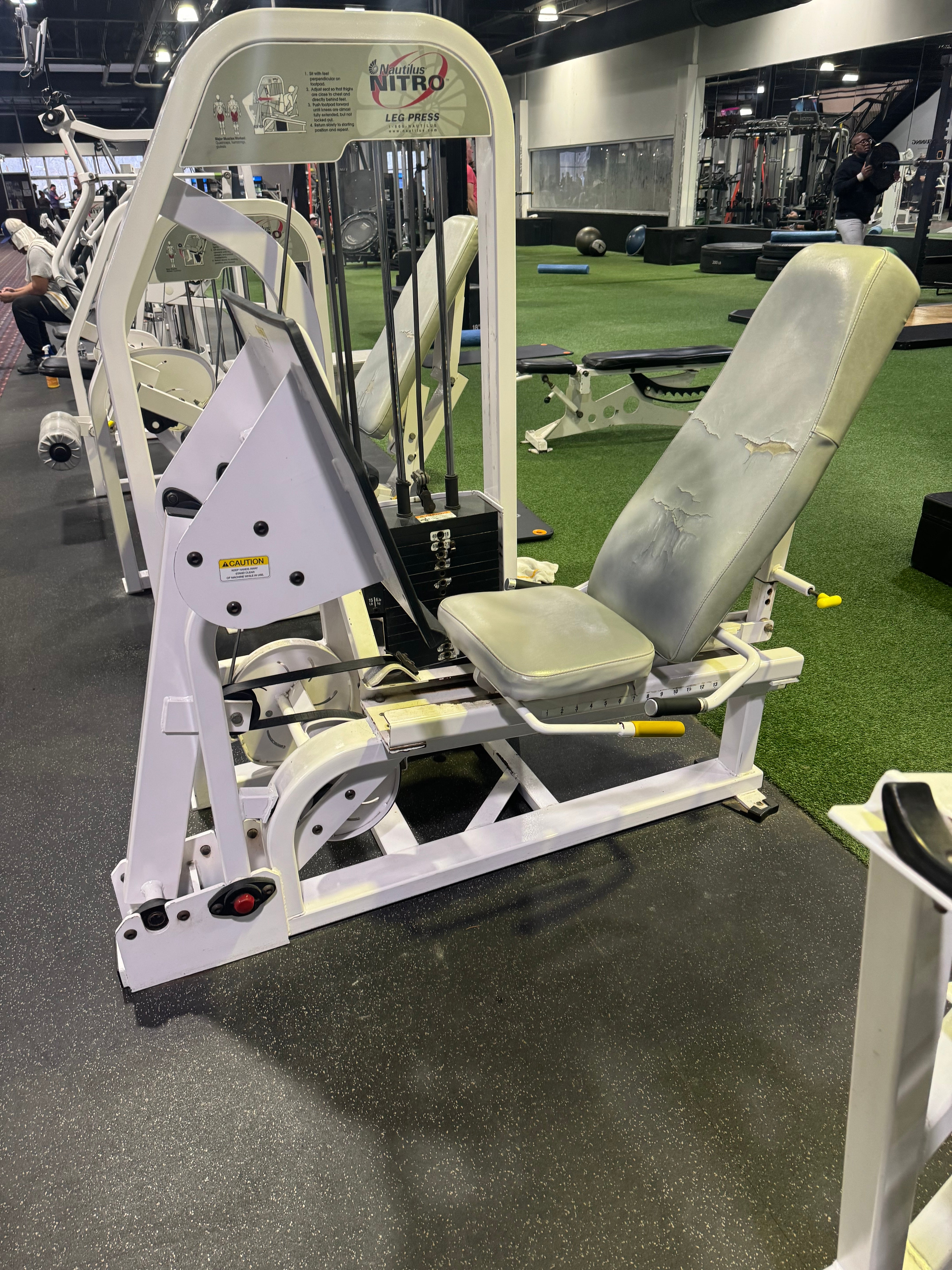 Nautilus nitro leg press sale