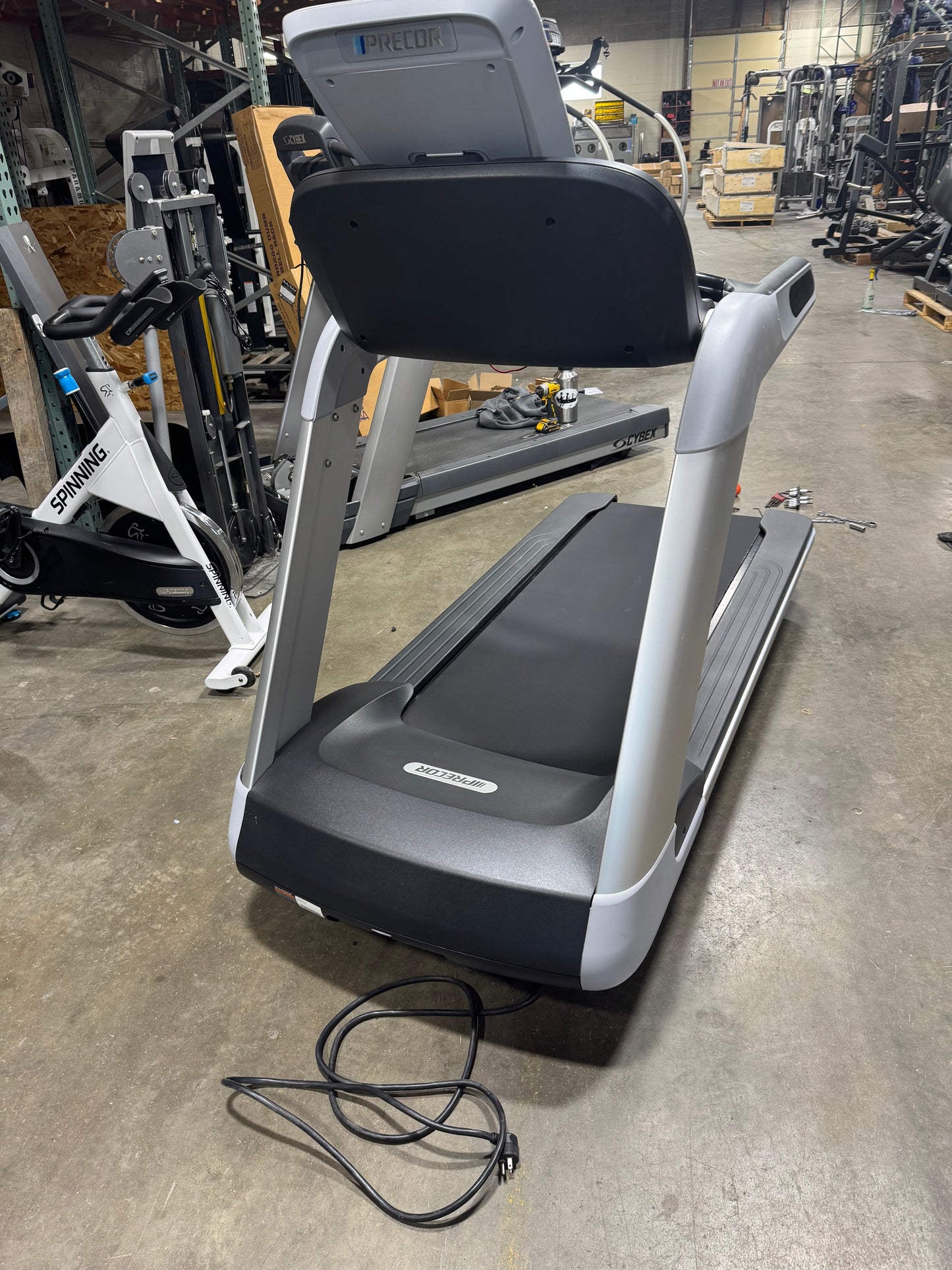 Precor TRM 885 Treadmill