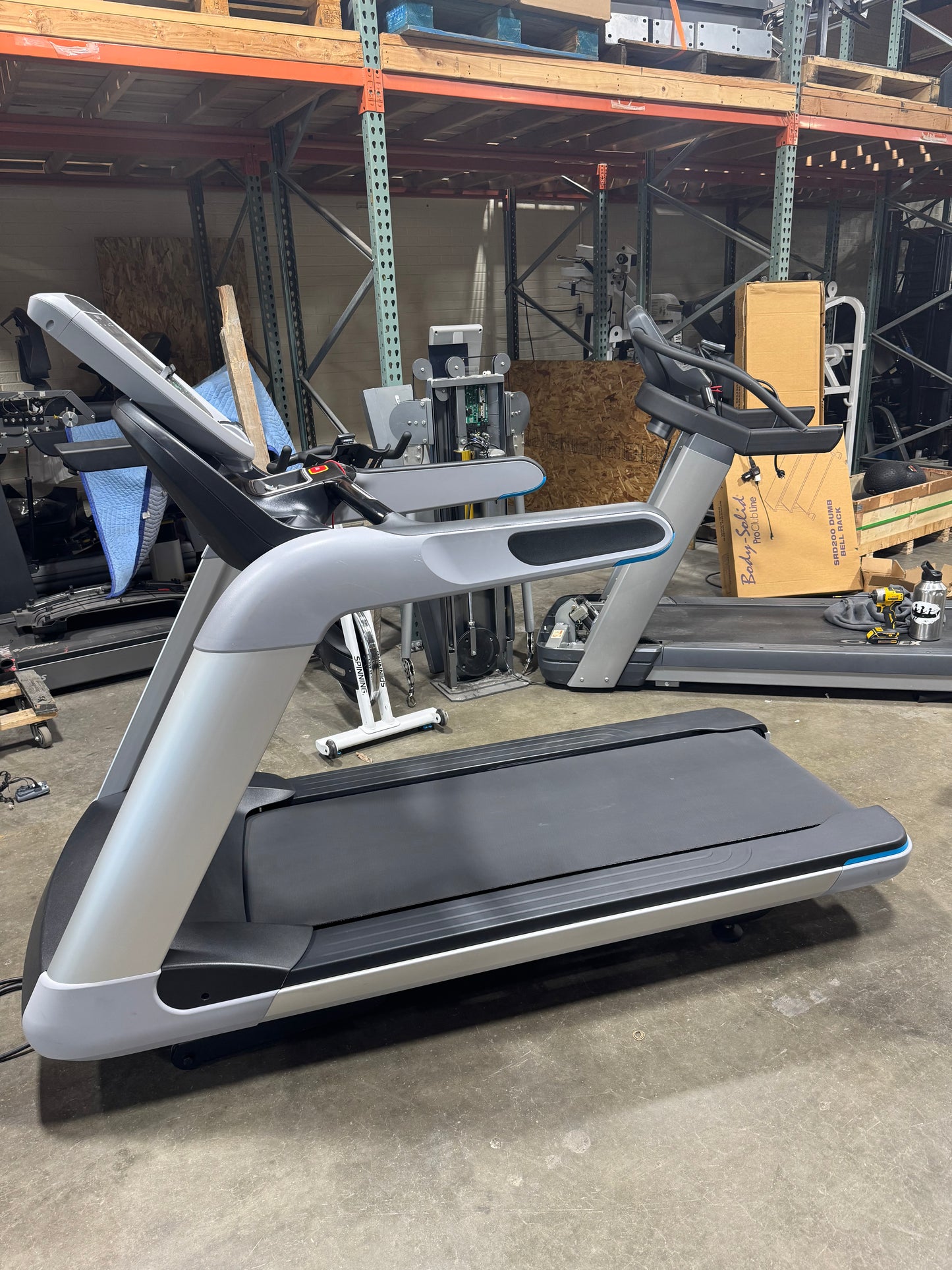 Precor TRM 885 Treadmill