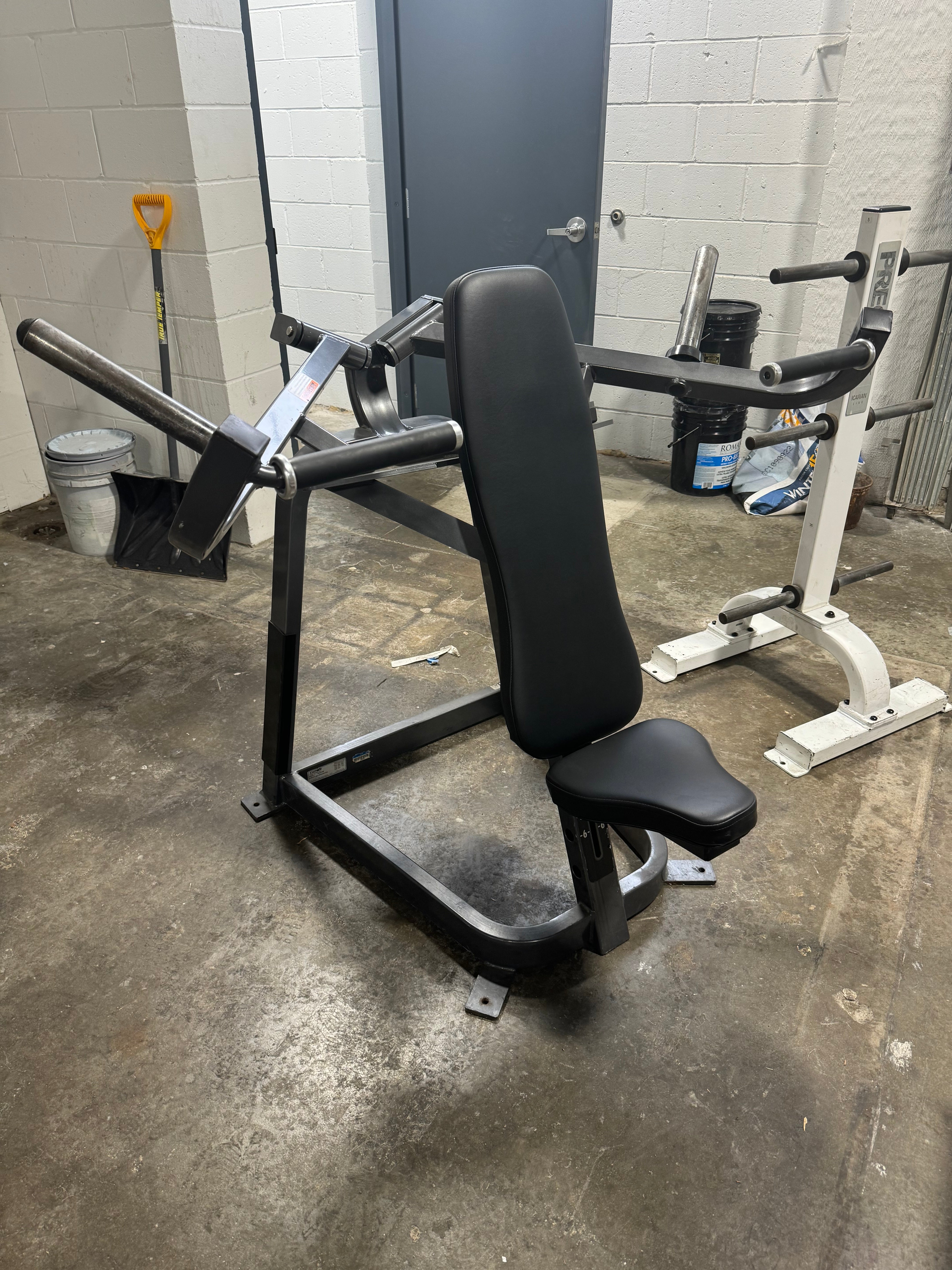 Cybex shoulder press plate loaded sale