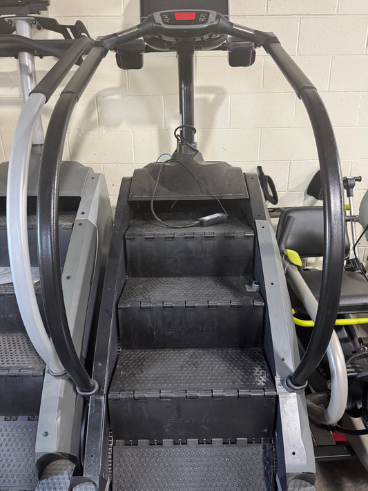 Stairmaster 8 Gauntlet Stepmill