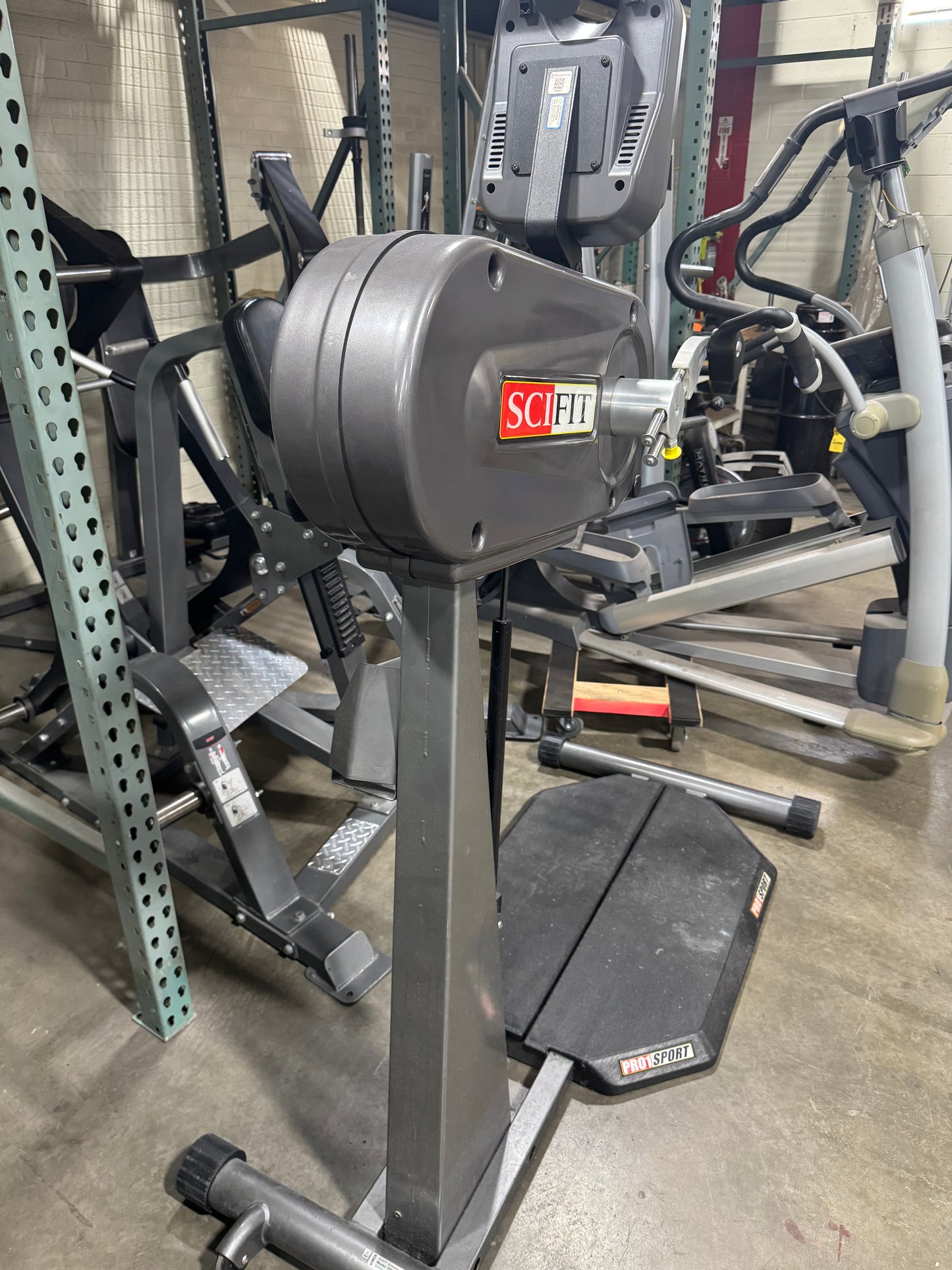 Scifit Standing Pro 1 UBE