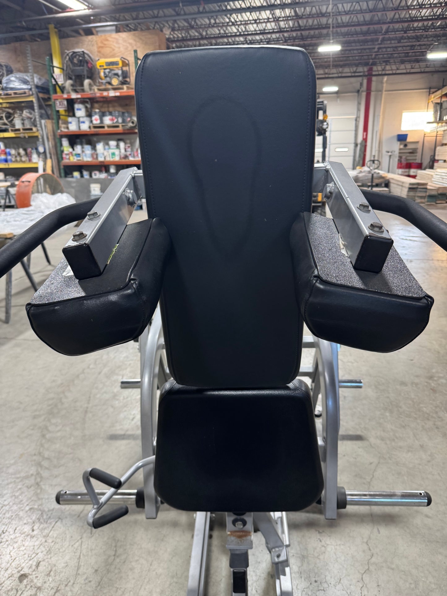 Hammer Strength Plate Loaded V-Squat