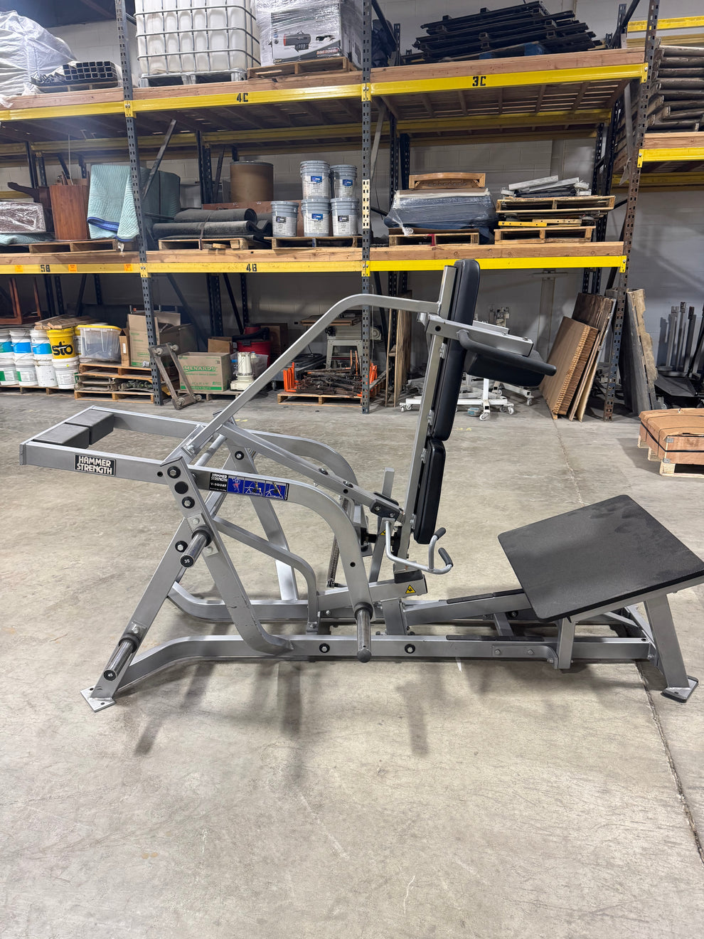 Hammer Strength Plate Loaded V-Squat – Midwest Used Fitness Equipment