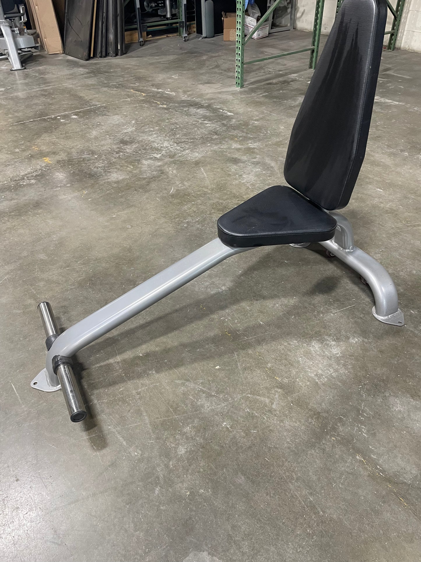 Muscle D Utility Bench Dumbbell Seat (NEW CONDITION)