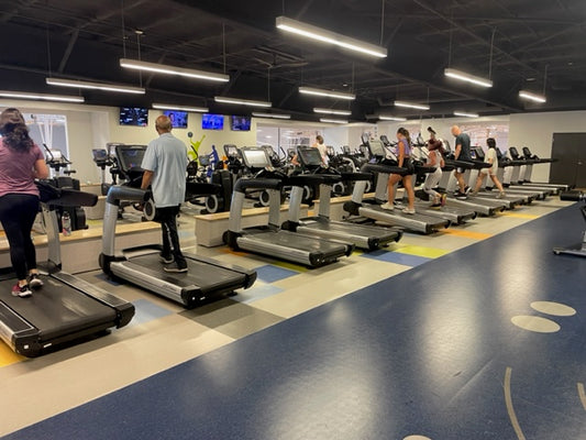 Life Fitness Discover Series SE3HD Cardio Package w/ Cybex Arc Trainers