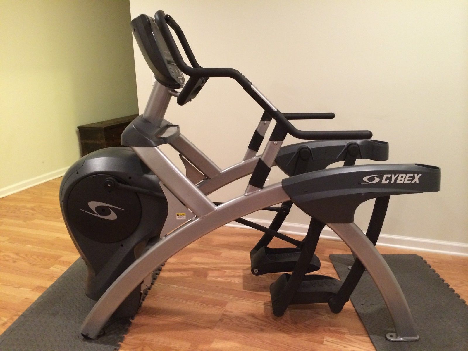 Cybex 750A Arc Trainer – Midwest Used Fitness Equipment