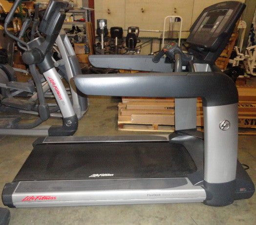 Life Fitness 95T Inspire Treadmill