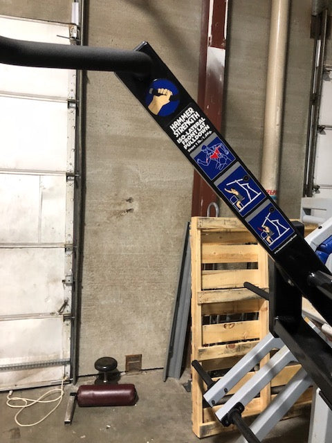 Hammer Strength Front Lat Pulldown