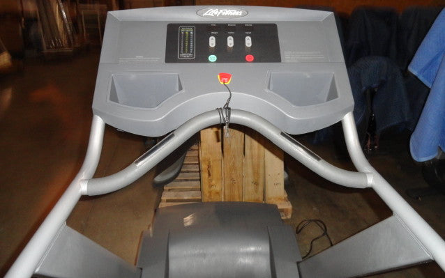 Life Fitness 90T Treadmill